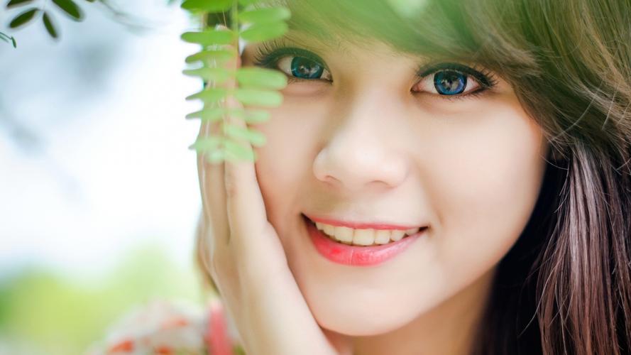 赏工艺、学“点蓝” 台湾大学生沉浸式体验景泰蓝非遗技艺